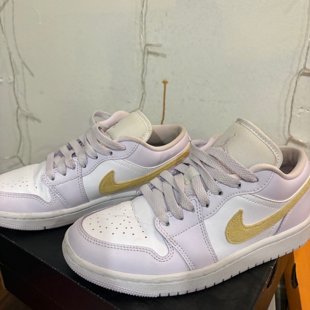 Nike Air Jordan 1- Barely Grape 5.5 women's
